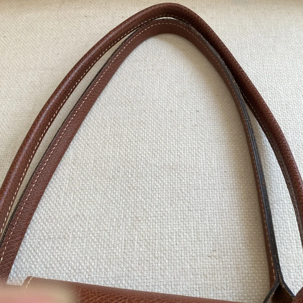 EUC Black Longchamp medium size purse great condition - Picture 3 of 6